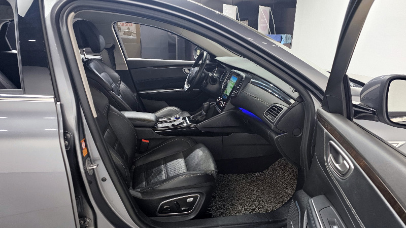 car Renault Samsung SM6 id30534 photo #26