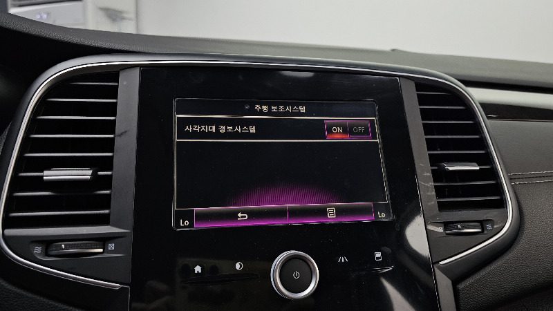 car Renault Samsung SM6 id30563 photo #16