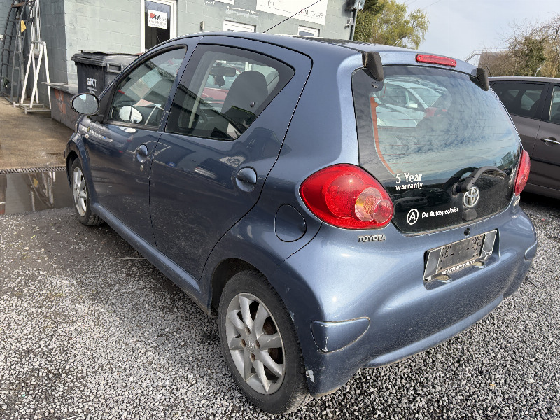 car Toyota Aygo id30618 photo #4