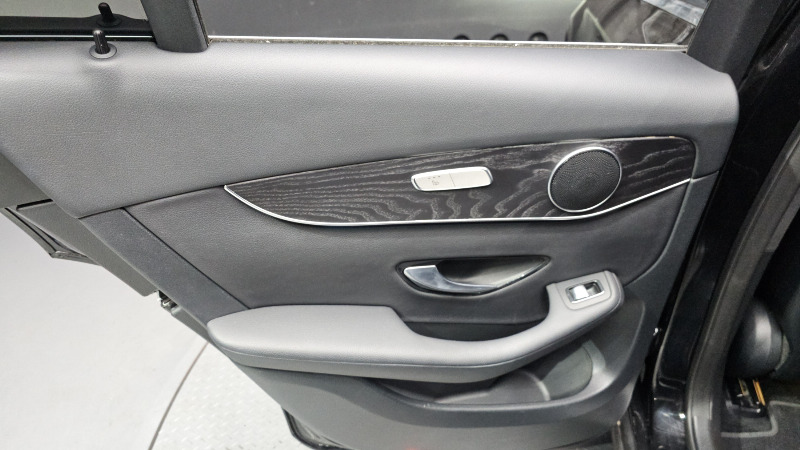 car Mercedes Benz GLC id31424 photo #25