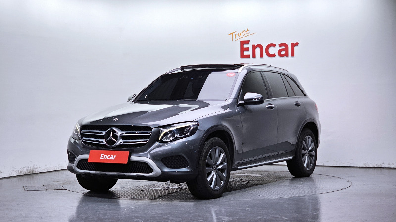 car Mercedes Benz GLC id31544 main photo