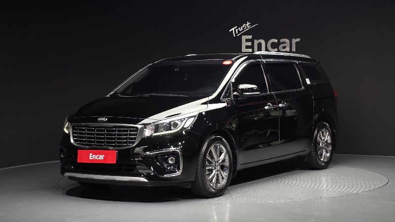 car KIA Carnival id31623 main photo