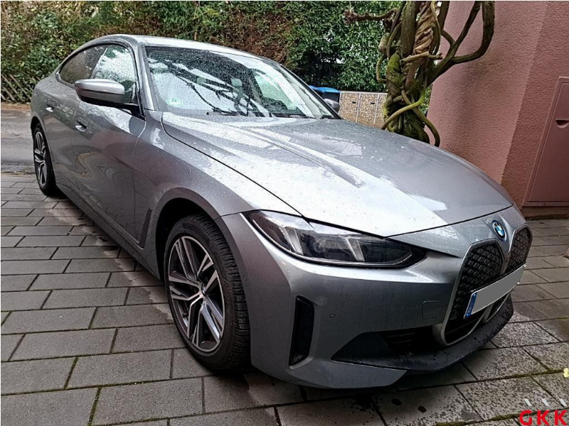 car BMW i4 id32128 main photo