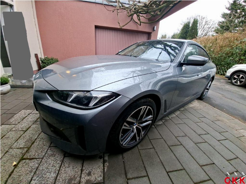 car BMW i4 id32128 photo #2