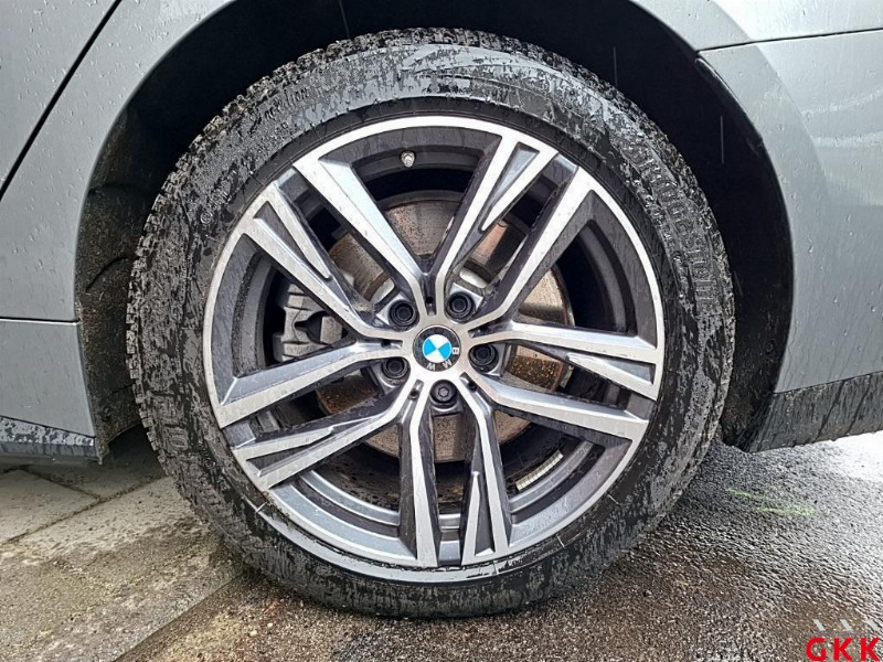 car BMW i4 id32128 photo #7