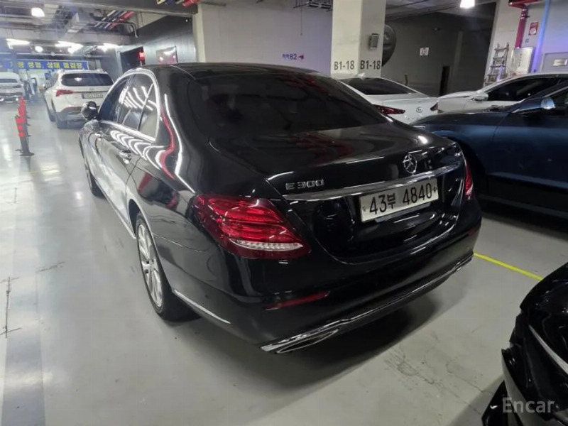 car Mercedes Benz E Class id32461 photo #4