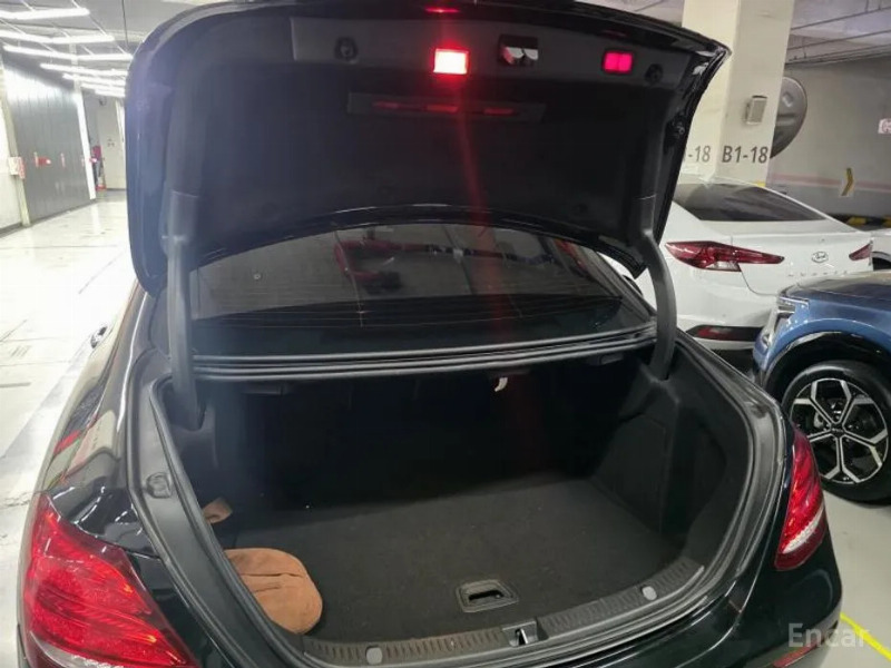 car Mercedes Benz E Class id32461 photo #7