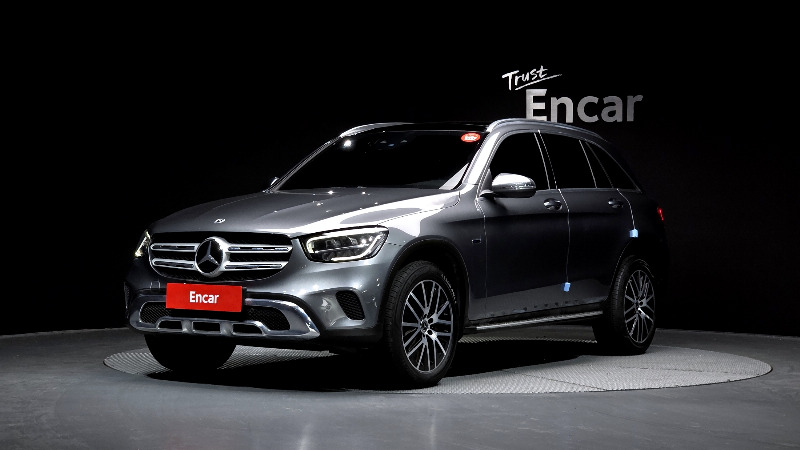 car Mercedes Benz GLC id32501 main photo