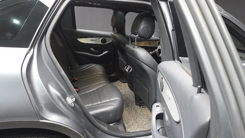 car Mercedes Benz GLC id32501 photo #12