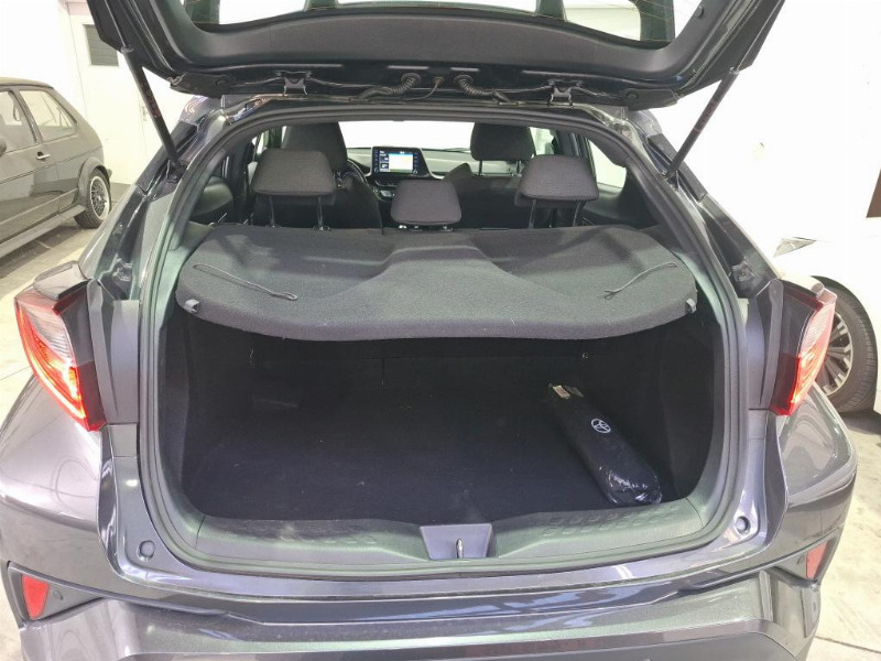 car Toyota C-HR id32765 photo #7