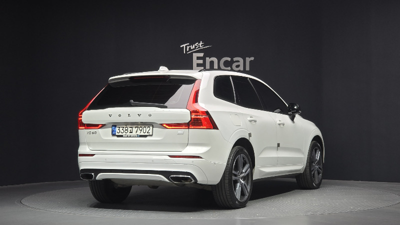 car Volvo XC60 id33254 photo #2