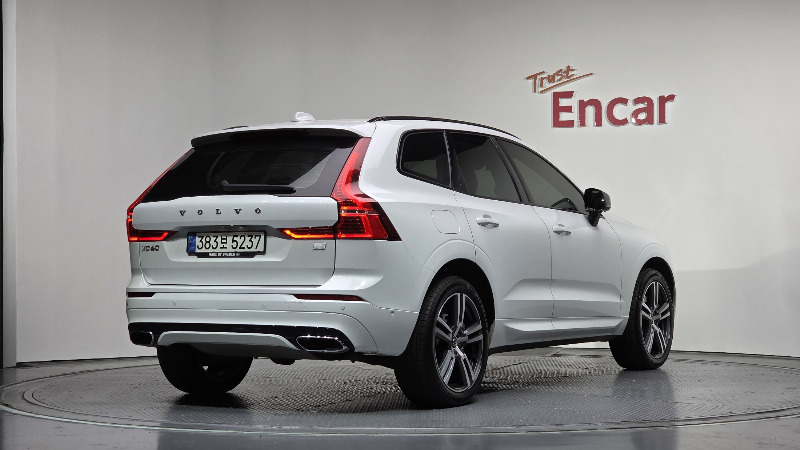 car Volvo XC60 id33263 photo #2