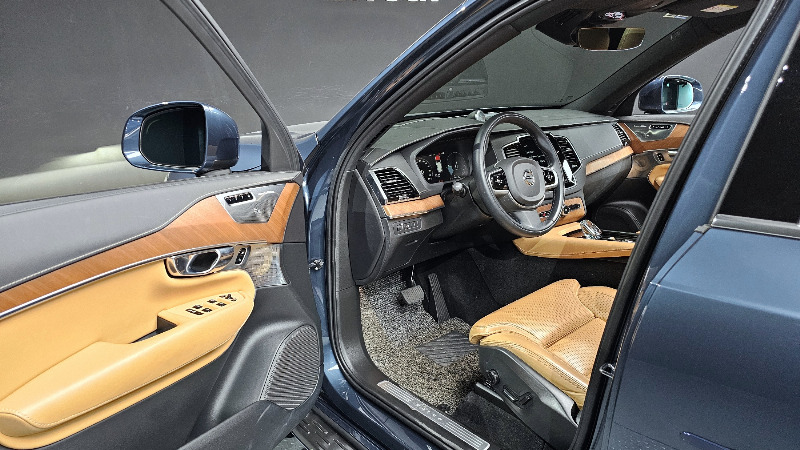 car Volvo XC90 id33272 photo #11