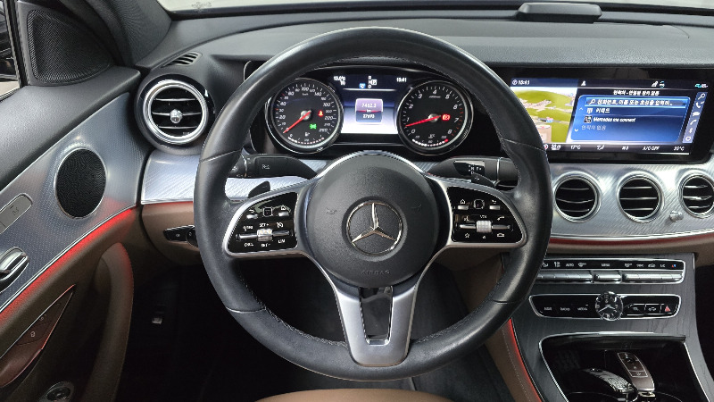 car Mercedes Benz E Class id33280 photo #13