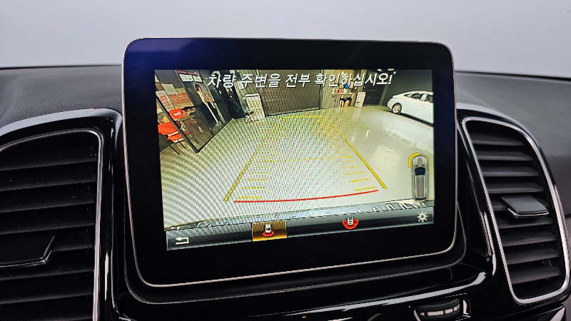car Mercedes Benz GLE id33413 photo #16