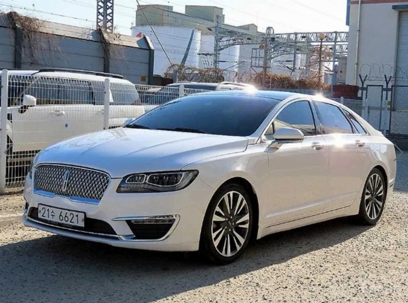 car Lincoln MKZ id33415 main photo