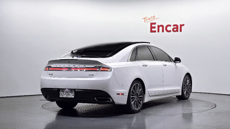 car Lincoln MKZ id33424 photo #2