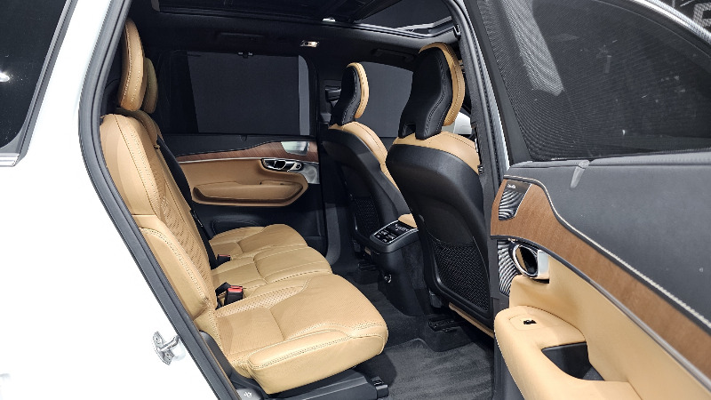 car Volvo XC90 id33547 photo #12
