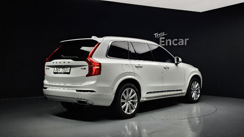 car Volvo XC90 id33547 photo #2
