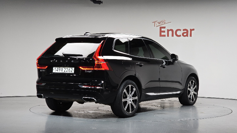 car Volvo XC60 id33567 photo #2