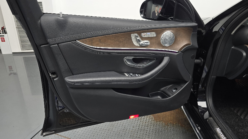 car Mercedes Benz E Class id33613 photo #24