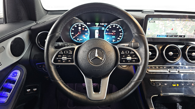 car Mercedes Benz GLC id33702 photo #14