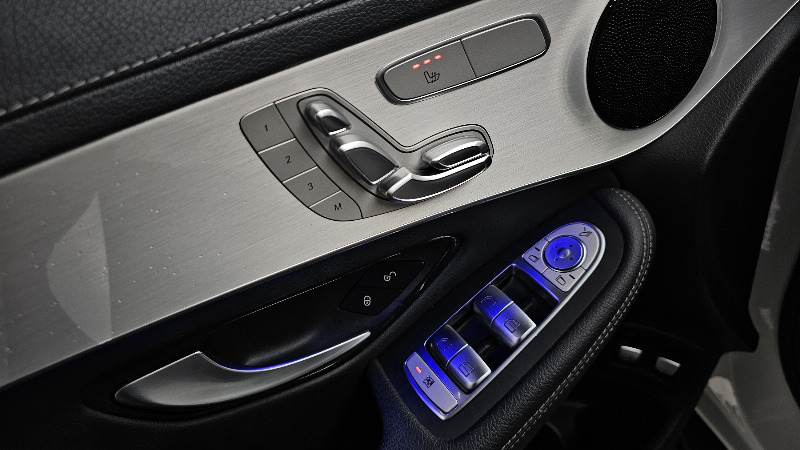 car Mercedes Benz GLC id33702 photo #29