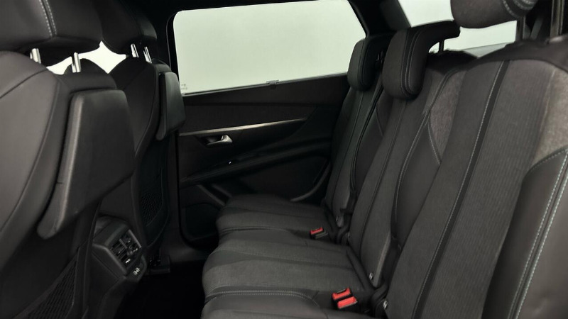car Peugeot 5008 id33935 photo #7