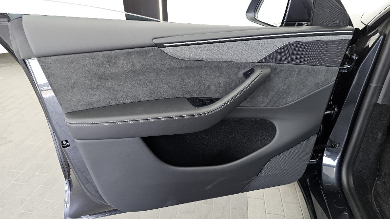 car Tesla Model Y id34308 photo #24