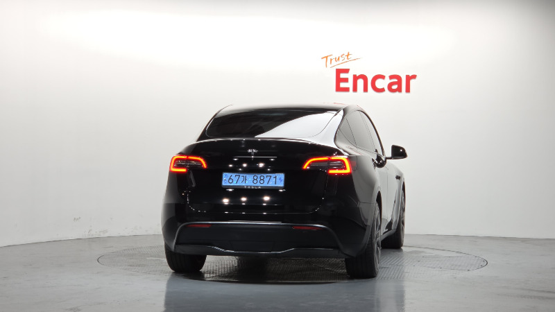 car Tesla Model Y id34337 photo #4