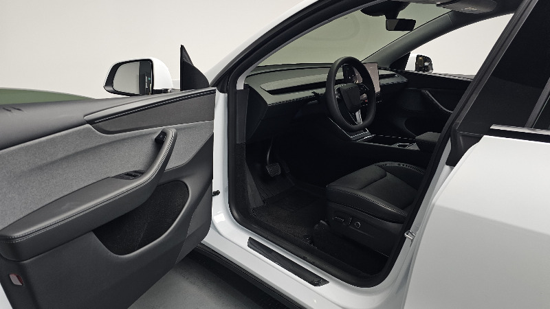 car Tesla Model Y id34363 photo #10