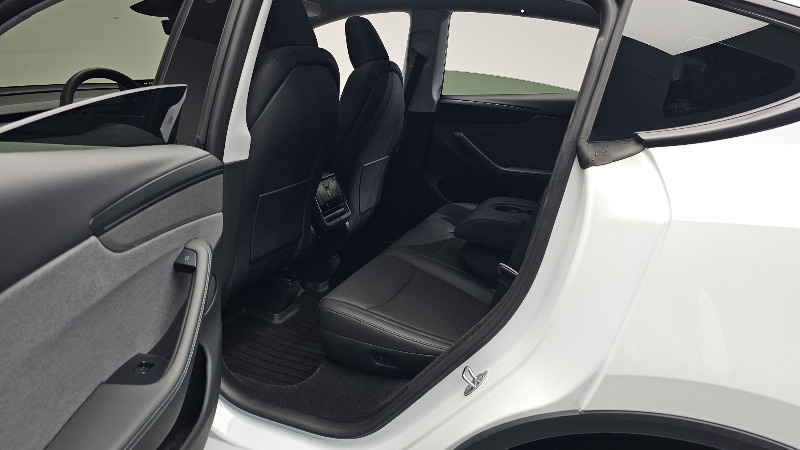 car Tesla Model Y id34363 photo #11