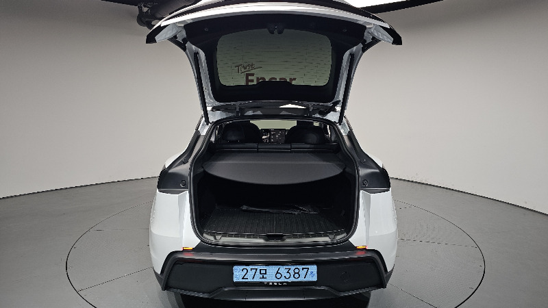 car Tesla Model Y id34363 photo #20