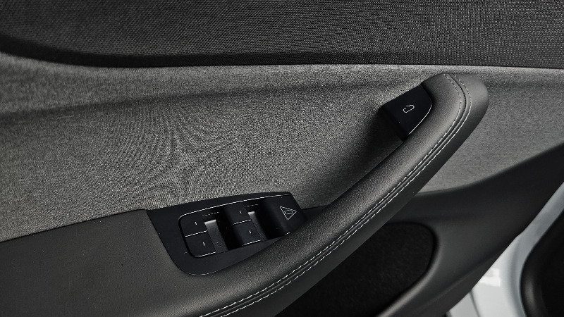 car Tesla Model Y id34363 photo #29