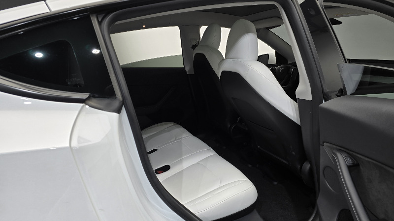 car Tesla Model Y id34603 photo #11