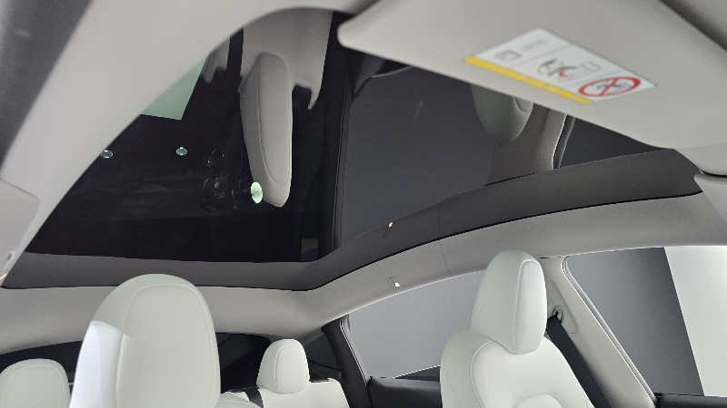 car Tesla Model Y id34603 photo #16