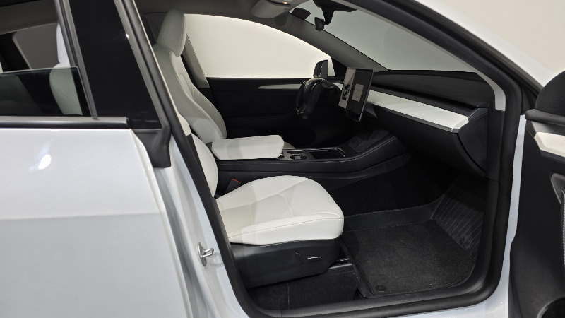 car Tesla Model Y id34603 photo #26