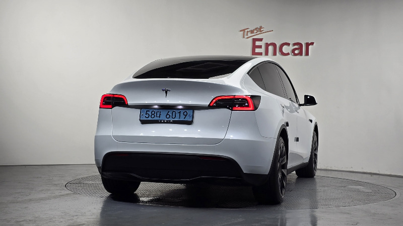 car Tesla Model Y id34603 photo #4