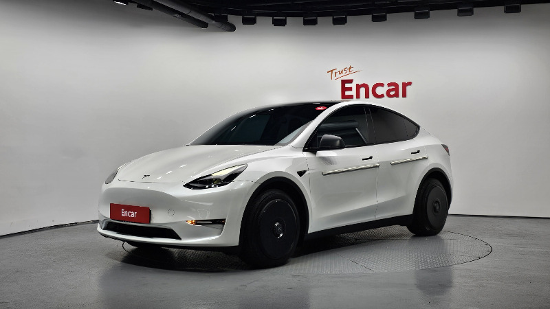 car Tesla Model Y id34615 main photo