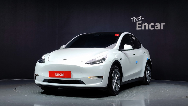 car Tesla Model Y id34631 main photo