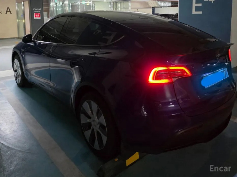 car Tesla Model Y id34746 photo #2