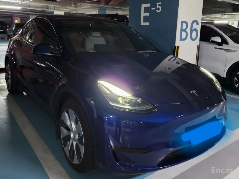 car Tesla Model Y id34746 photo #3