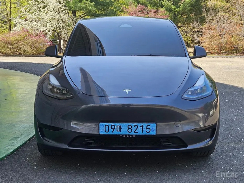car Tesla Model Y id34781 main photo