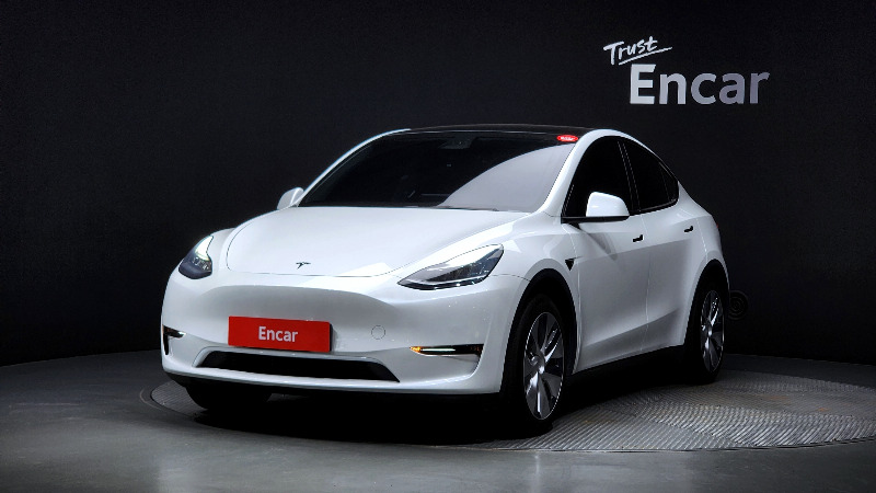 car Tesla Model Y id34789 main photo