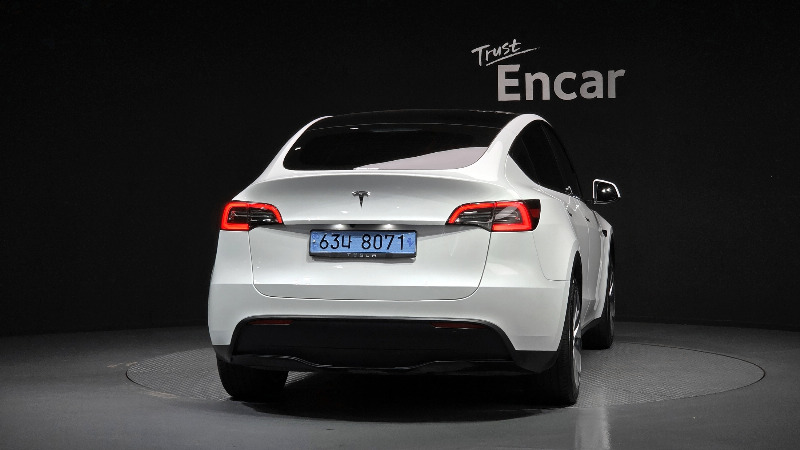 car Tesla Model Y id34806 photo #4