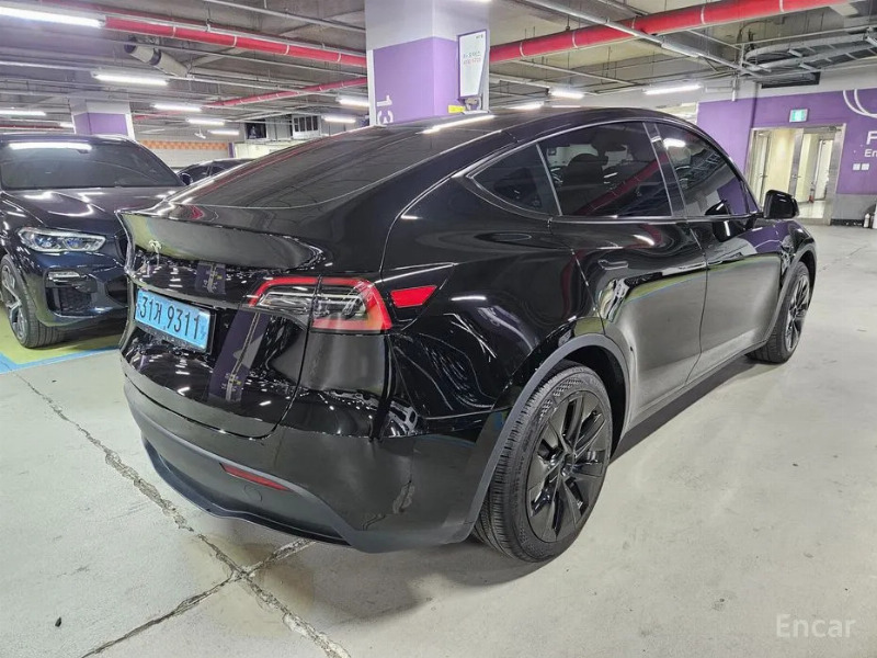 car Tesla Model Y id34874 photo #4
