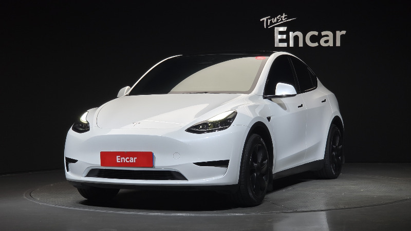 car Tesla Model Y id34880 main photo