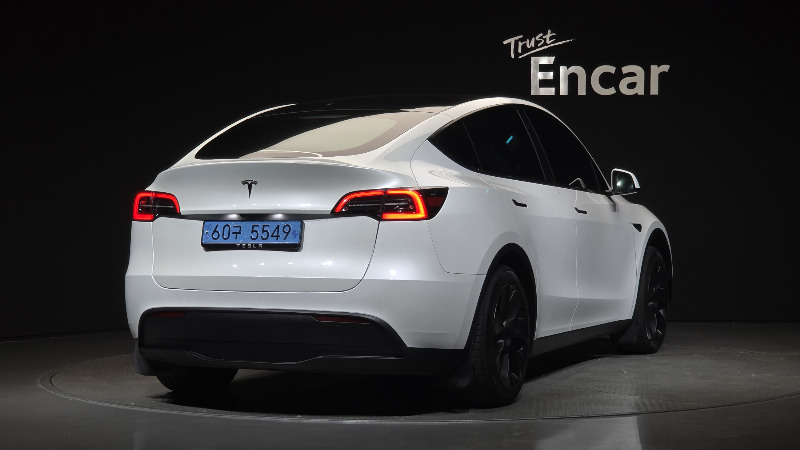 car Tesla Model Y id34880 photo #2
