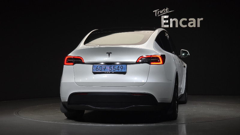 car Tesla Model Y id34880 photo #4