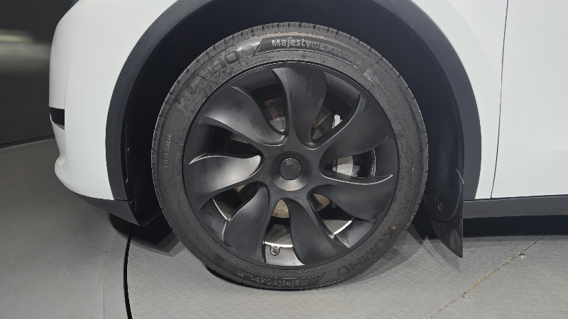 car Tesla Model Y id34880 photo #5